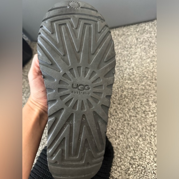 UGG Black Cardi sweater boots Size 9 - Picture 2 of 4